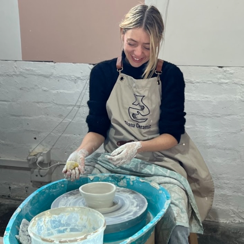 Beginner Pottery Class: A Step-by-Step Guide to Your First Session Thumbnail